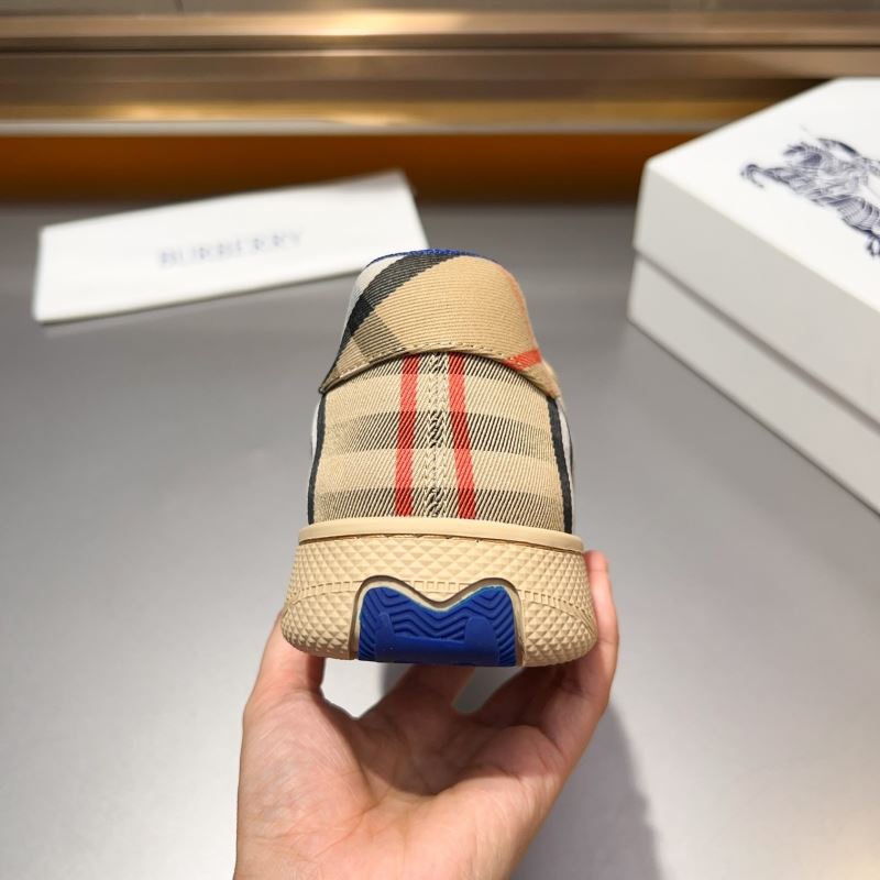 Burberry Low Shoes